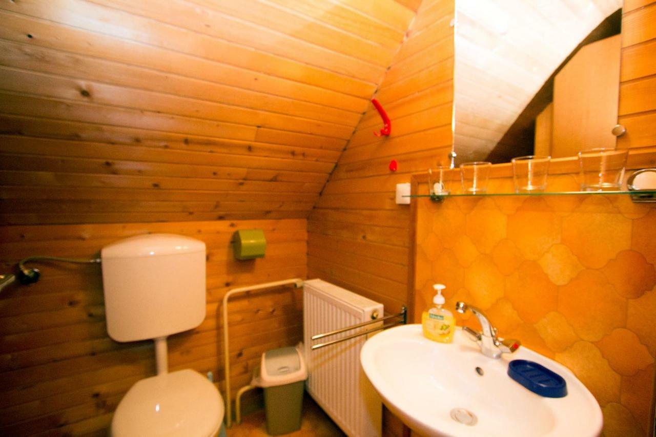 Villa Turisticna Kmetija Perk Solčava Camera foto